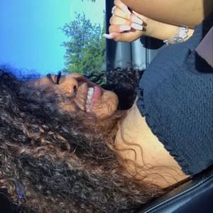 Meet your Posher, Alexandria